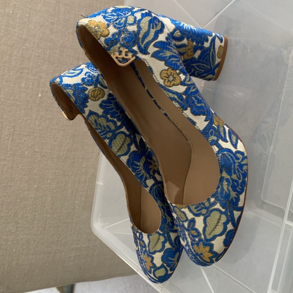 Tory Burch Brocade Pump - Picture 5 of 5